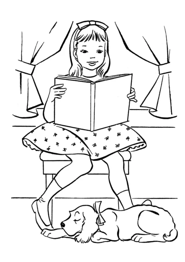 Собака спит, пока девочка читает книгу